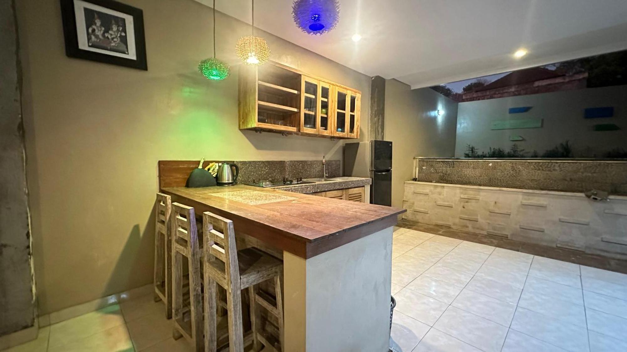 Taman Giri House 3 Bedrooms Nusa Dua Holiday home *