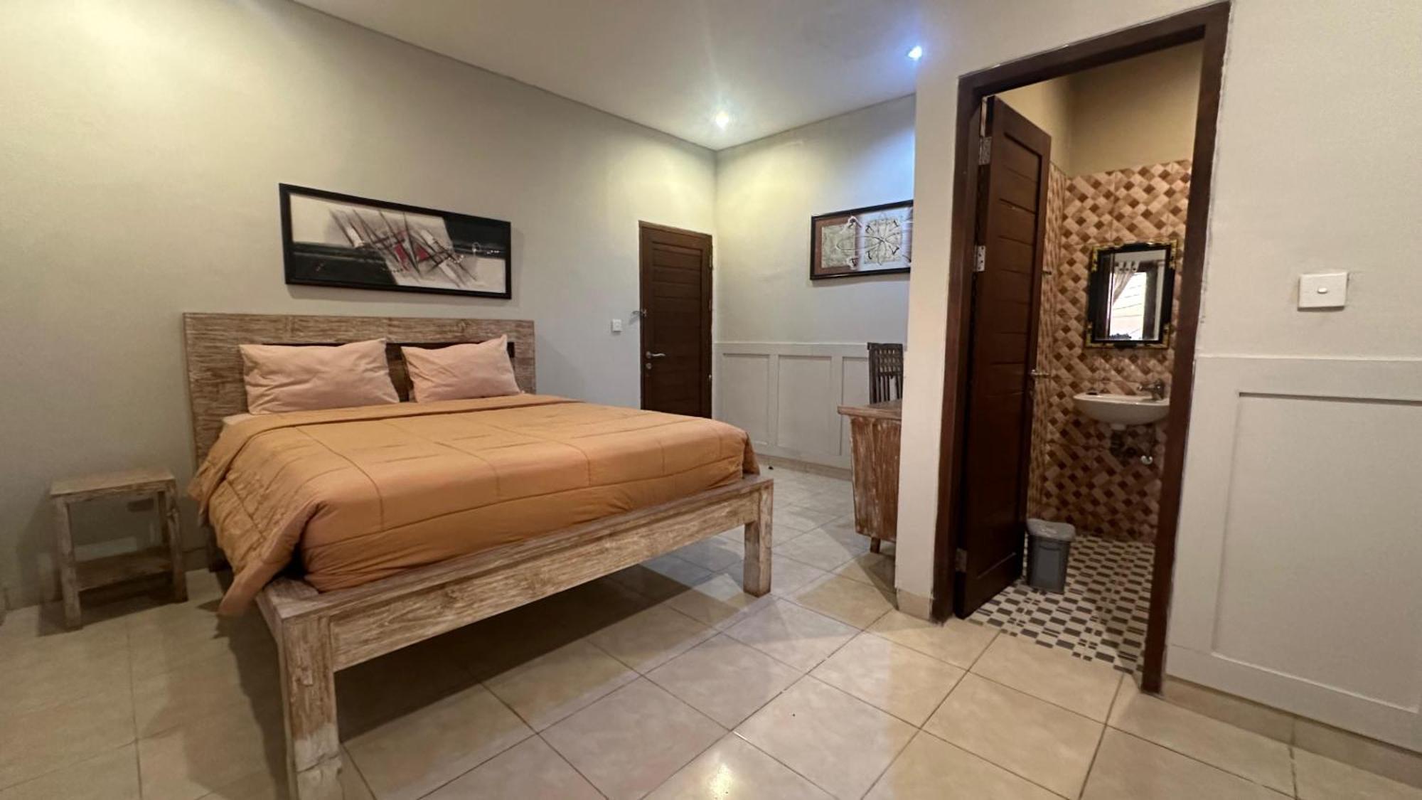 Taman Giri House 3 Bedrooms Nusa Dua Holiday home *